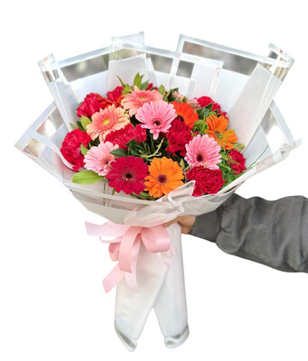 Karanfil ve Gerberalar