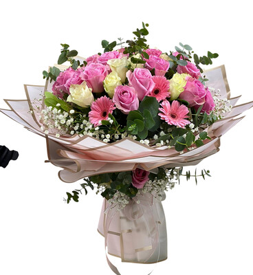 Pembe Beyaz G�l Buketi